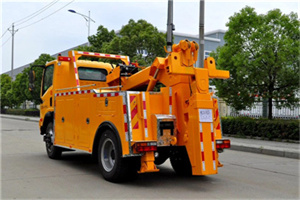 草桥高速路拖车费